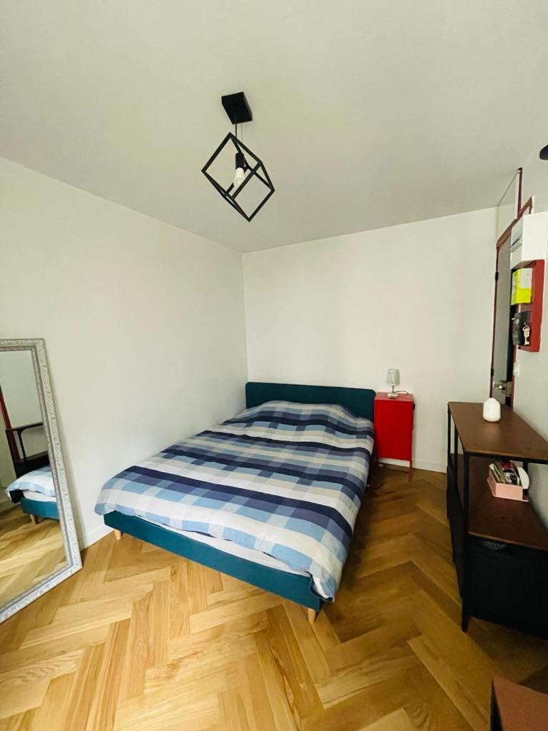 Petit Cocon Parisien ! Paris Centre - Gare Du Nord Apartment ภายนอก รูปภาพ
