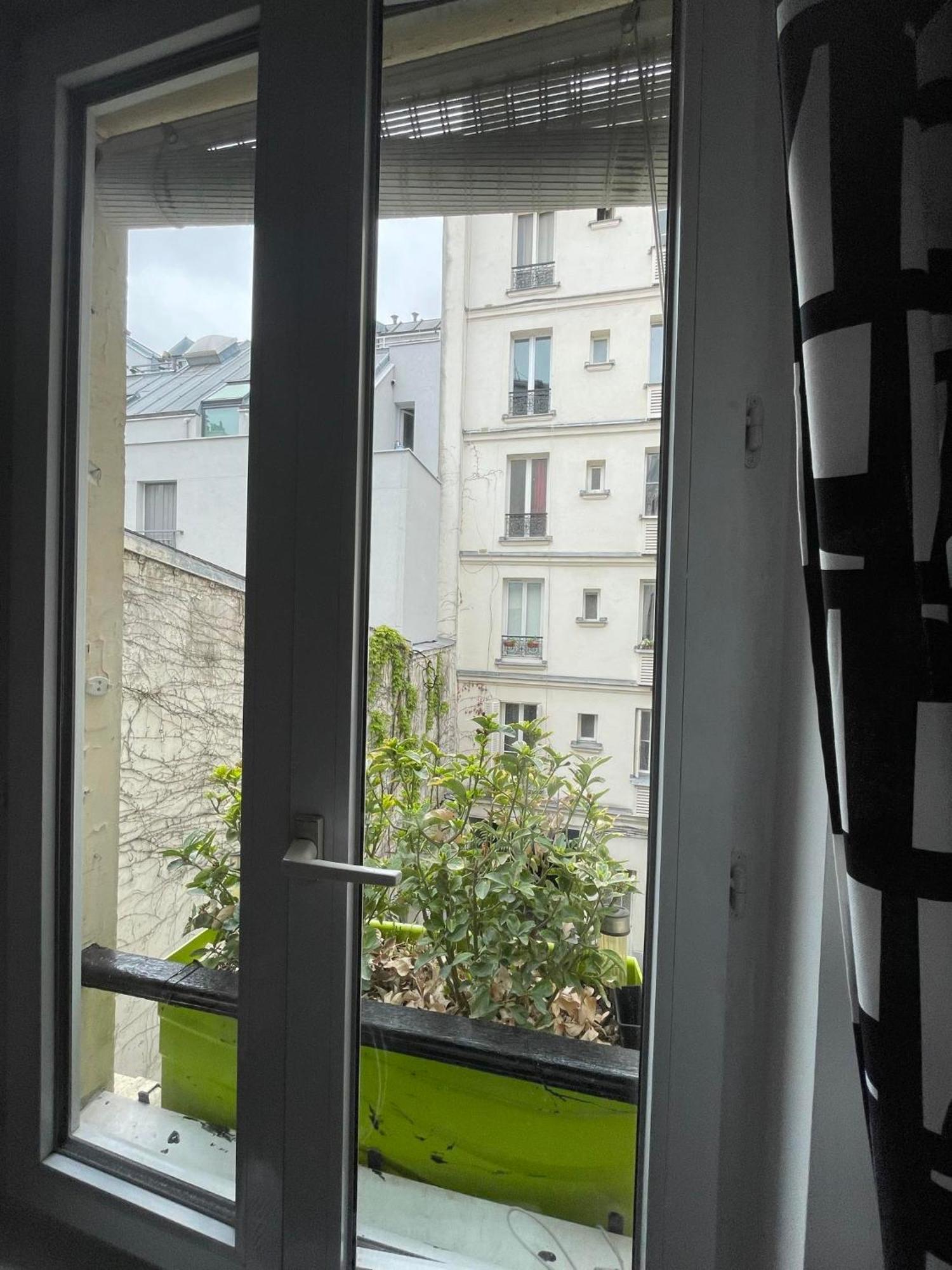 Petit Cocon Parisien ! Paris Centre - Gare Du Nord Apartment ภายนอก รูปภาพ